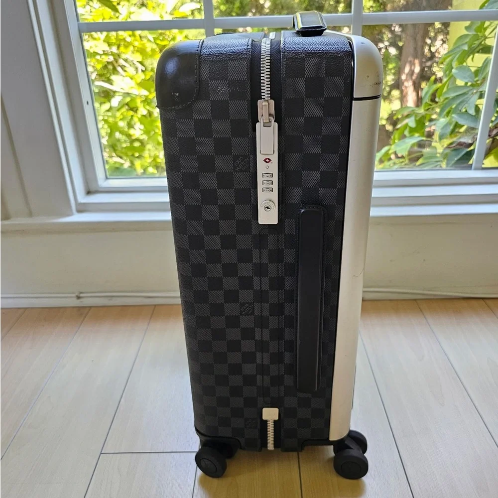 Louis Vuitton Horizon 55 - Picture 9 of 10